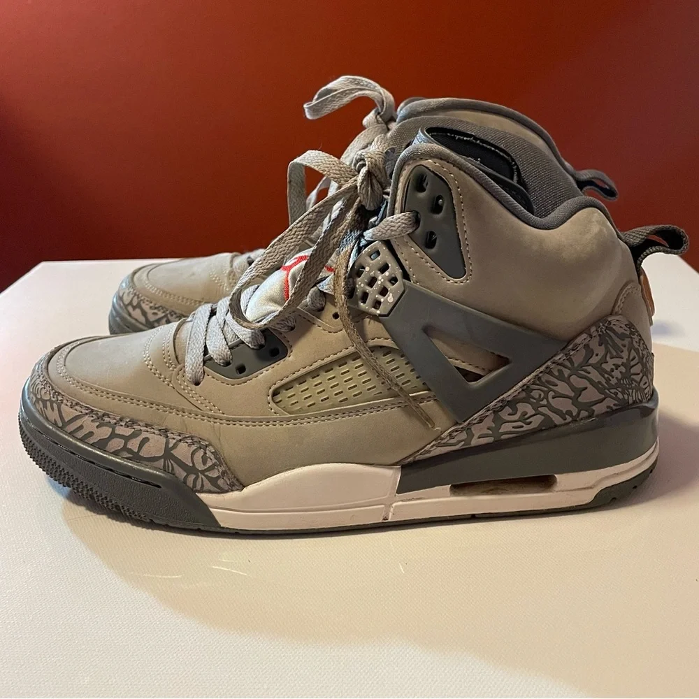 Jordan Men’s Spizike Wolf Grey Basketball Sneaker Shoes‎
